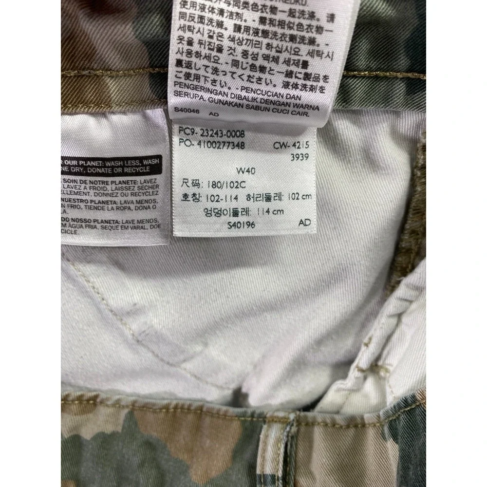 Levis Shorts Mens 40 Camouflage Camo Cargo Multi Pocket Zip Flap‎ Utility Casual